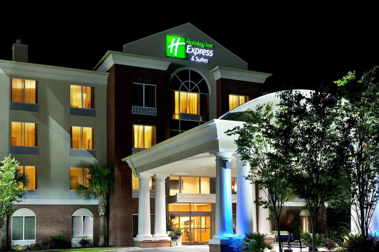 Holiday Inn Express & Suites Charleston-North by IHG EXTERIOR