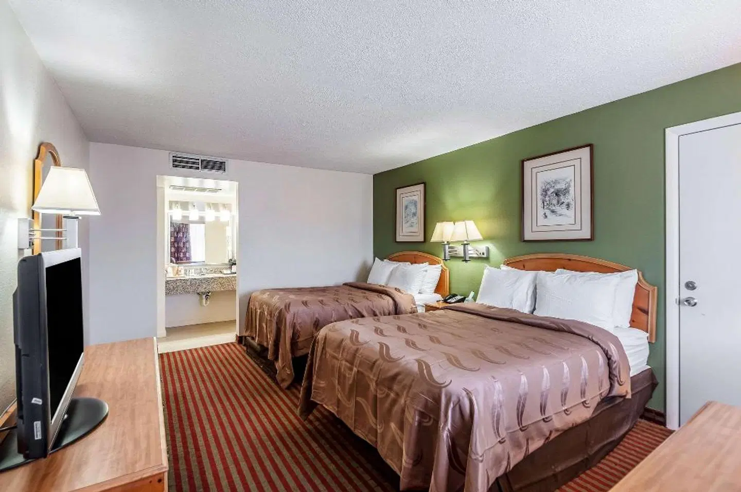 Quality Inn ROOM_EXAMPLE