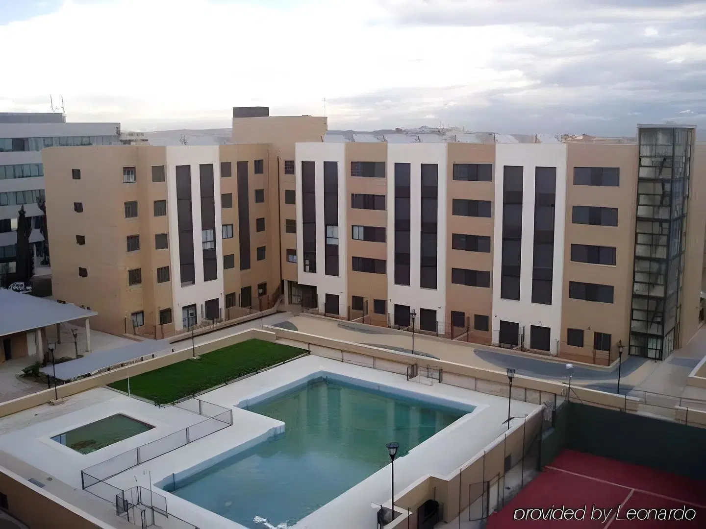 Compostela Suites OUTDOOR_POOL