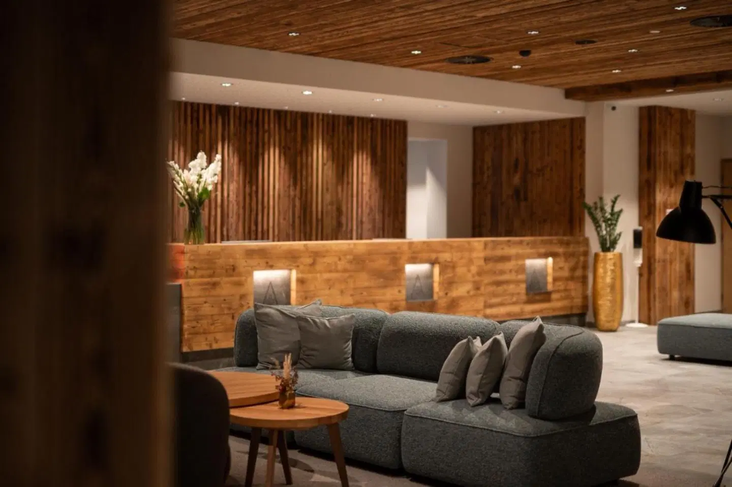 ADEA Lifestyle Suites LOUNGE_LOBBY