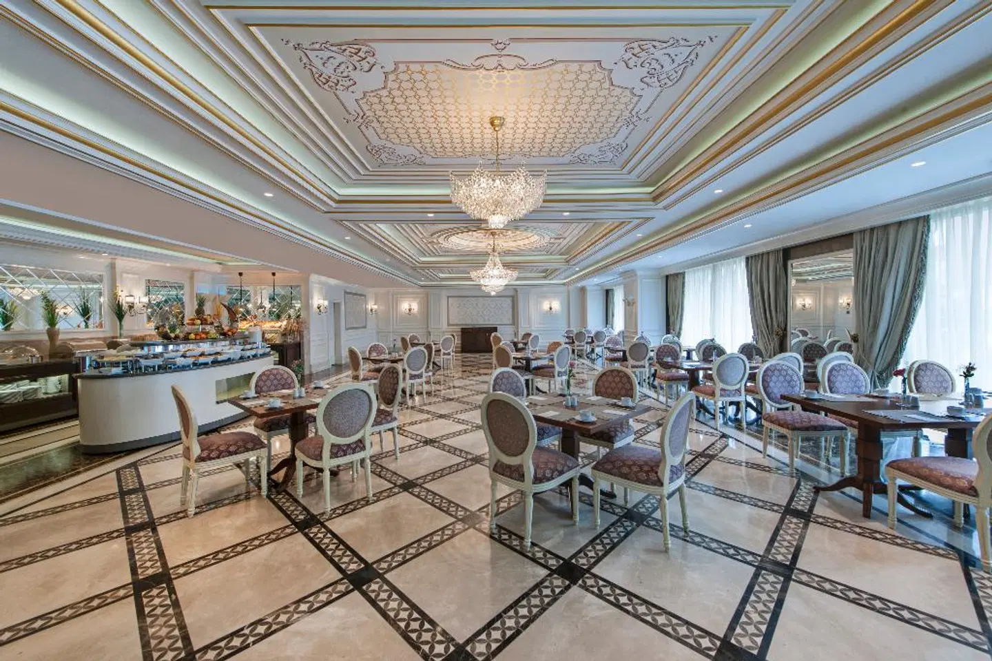 Elite World Business Hotel Bar