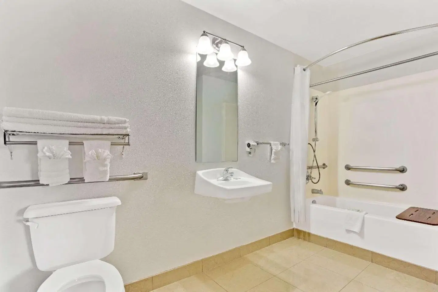 Super 8 by Wyndham Tucson/Grant Road Area AZ Badezimmer