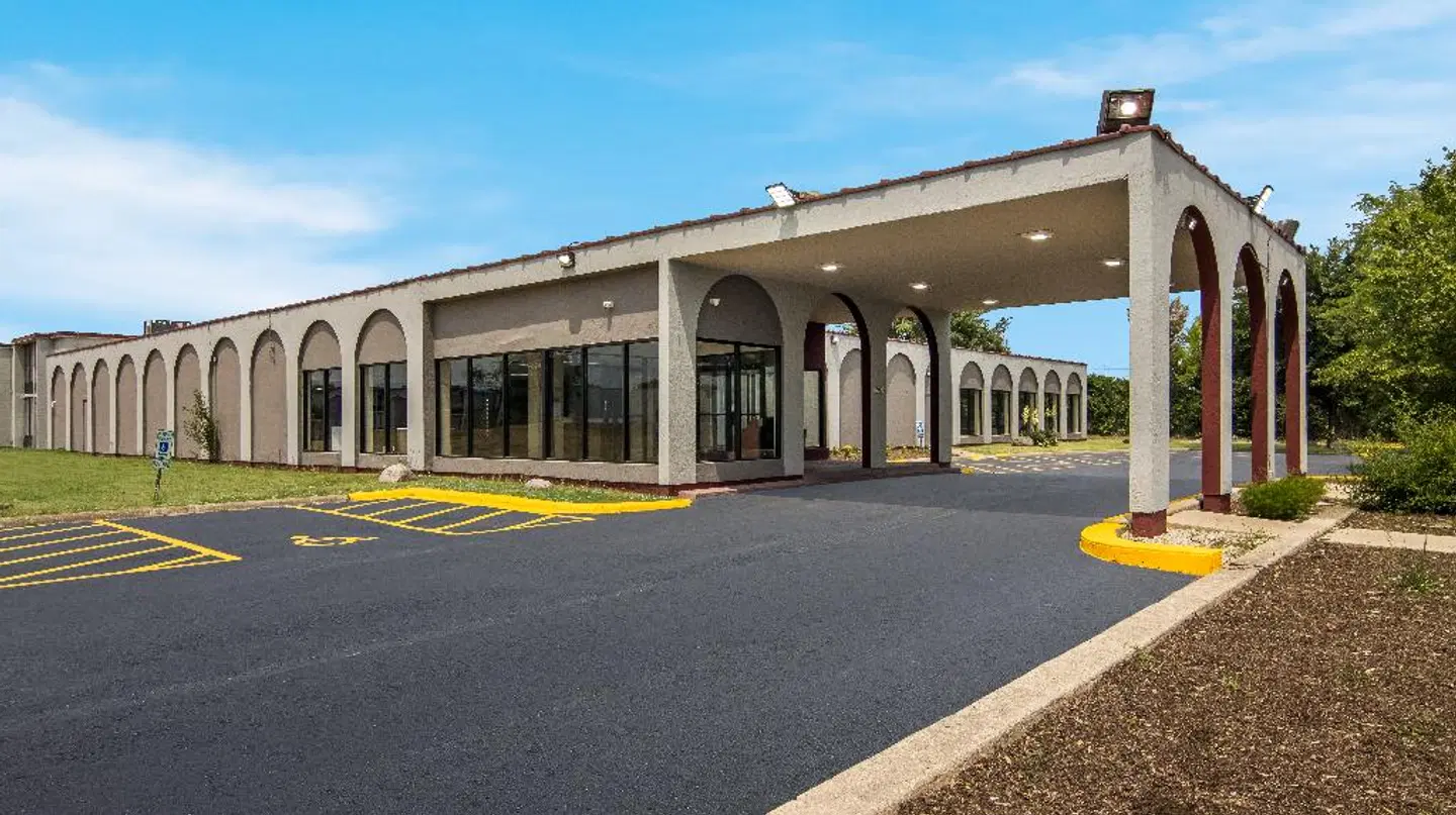 Red Roof Inn Chicago - N Aurora/ Naperville EXTERIOR