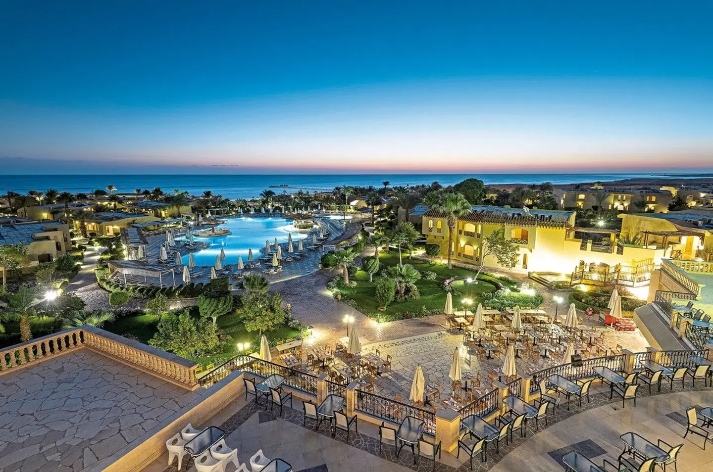 Three Corners Fayrouz Plaza Beach Resort EXTERIOR