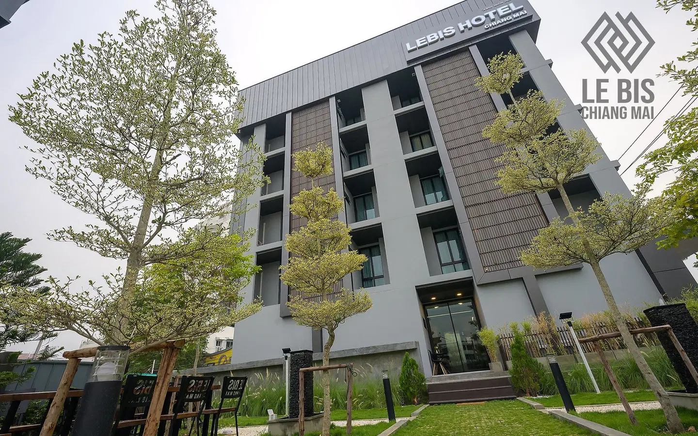 Le Bis Hotel EXTERIOR