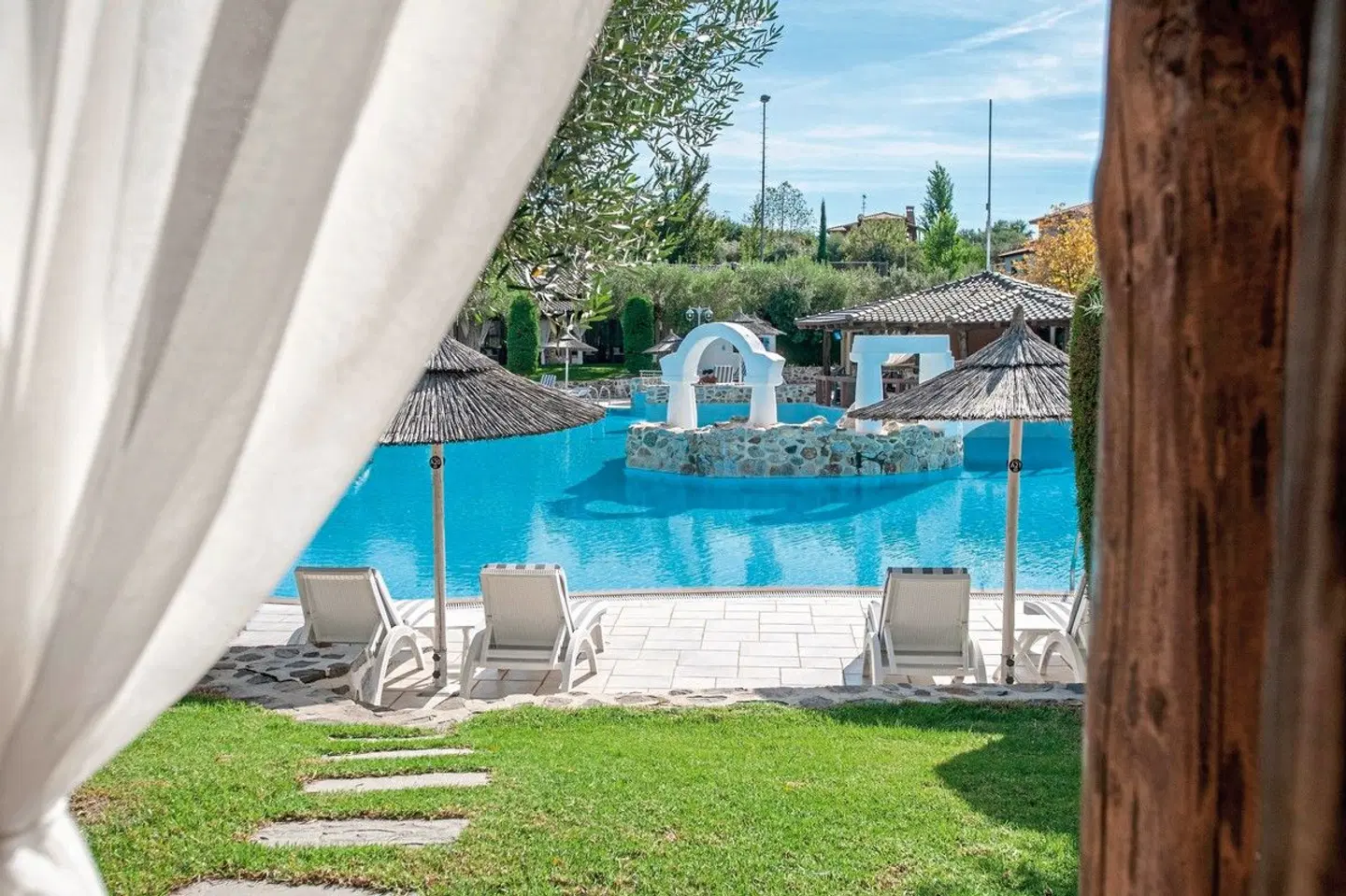 Acrotel Athena Residence OUTDOOR_POOL