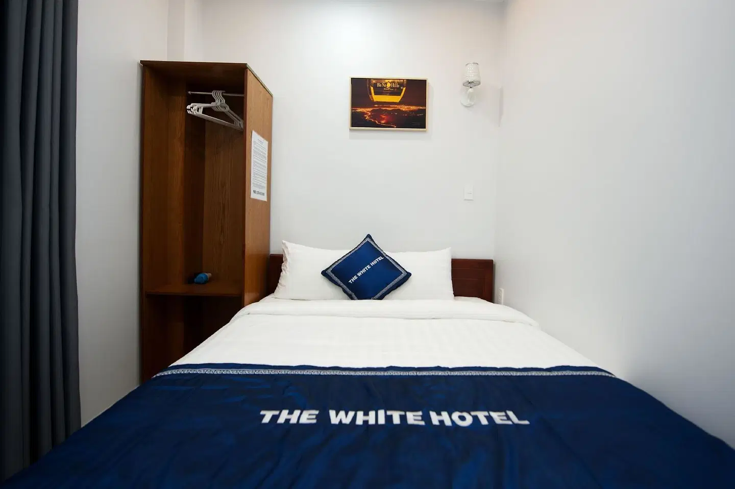 The white guest house ROOM_EXAMPLE