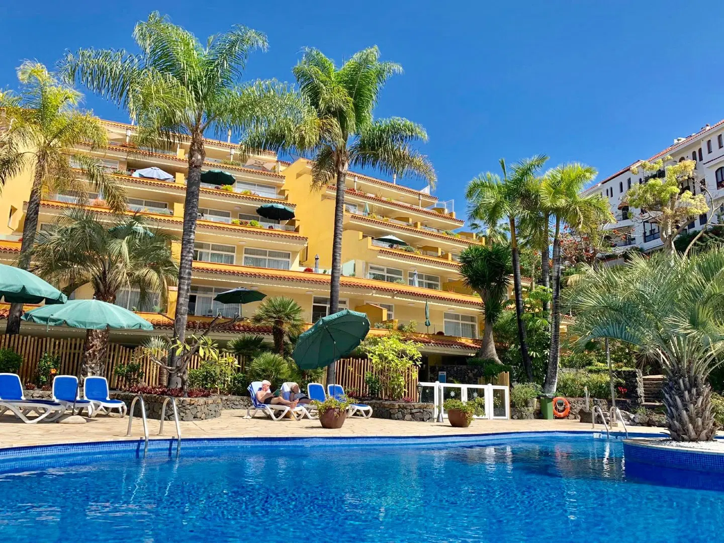 Tigaiga Suites Apartments OUTDOOR_POOL
