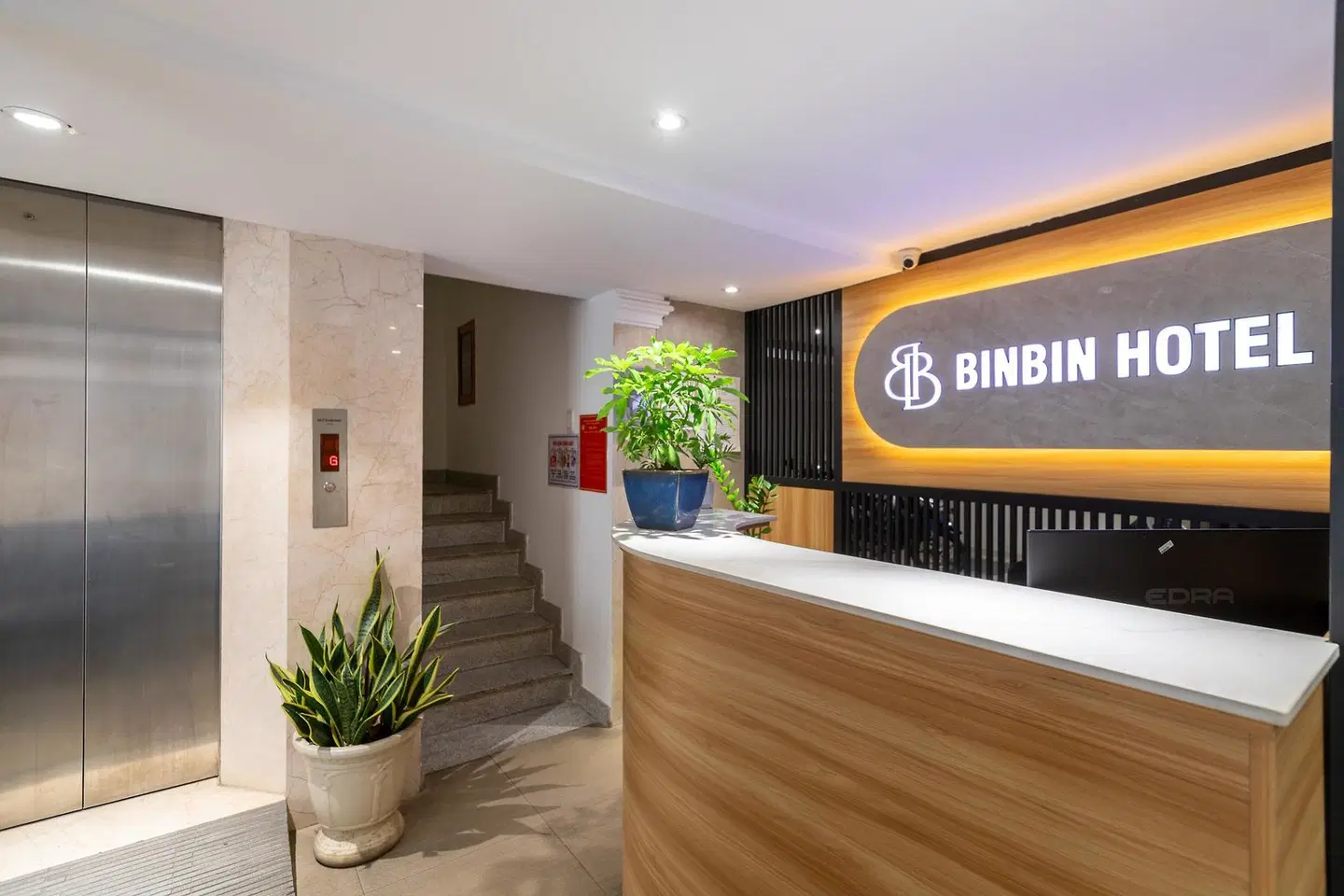 Bin Bin Hotel 2 - Near Him Lam D7 LOUNGE_LOBBY