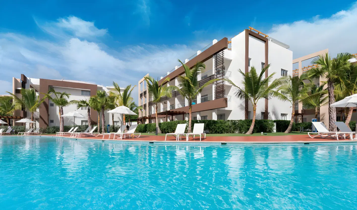 Bakour Punta Cana Suites OUTDOOR_POOL