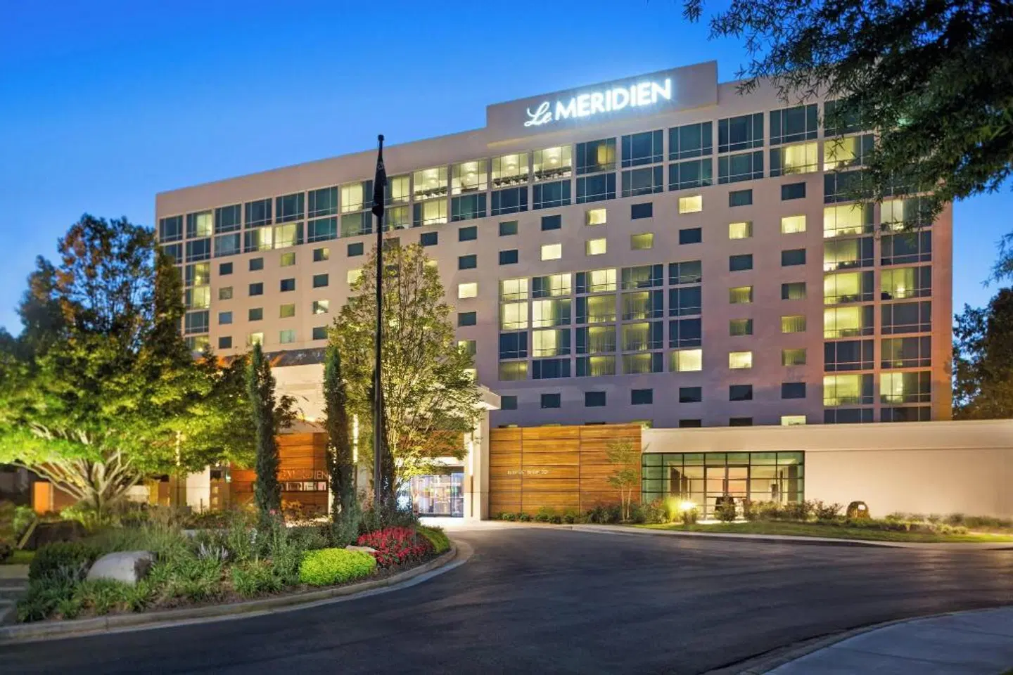 Le Méridien Atlanta Perimeter EXTERIOR