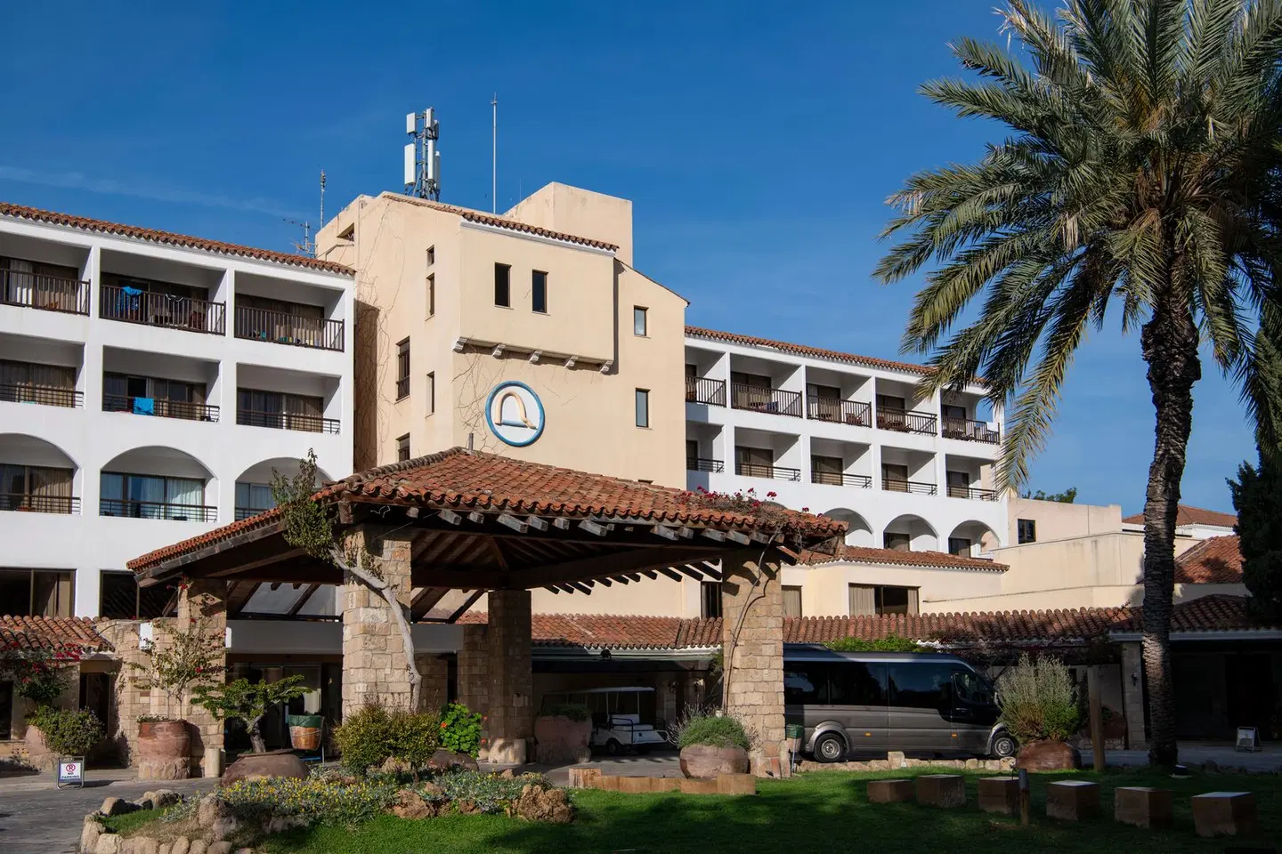 Coral Beach Hotel & Resort EXTERIOR