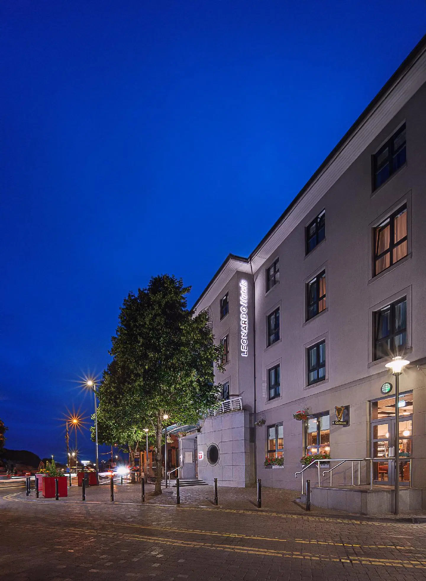 Leonardo Hotel Galway EXTERIOR
