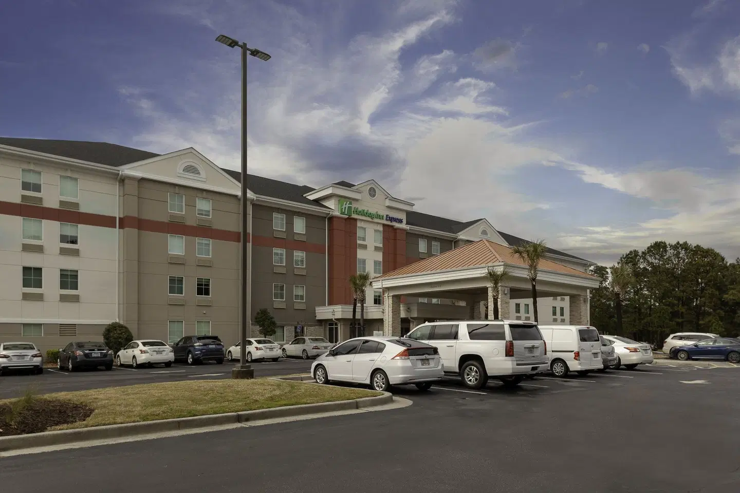 Holiday Inn Express Myrtle Beach-Broadway@The Bch by IHG EXTERIOR