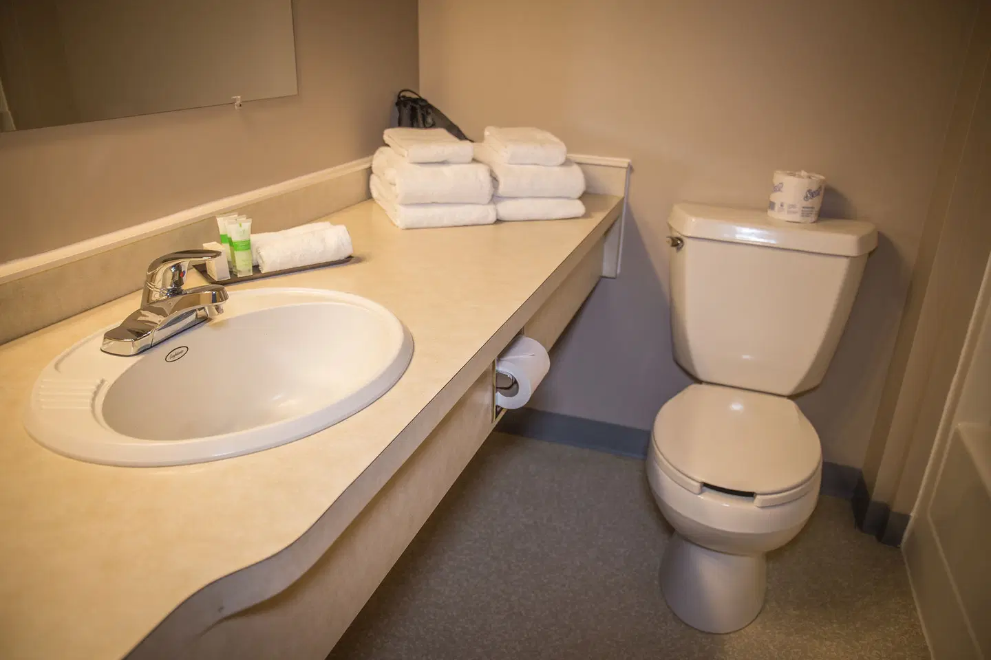 Bedrock Motel Badezimmer