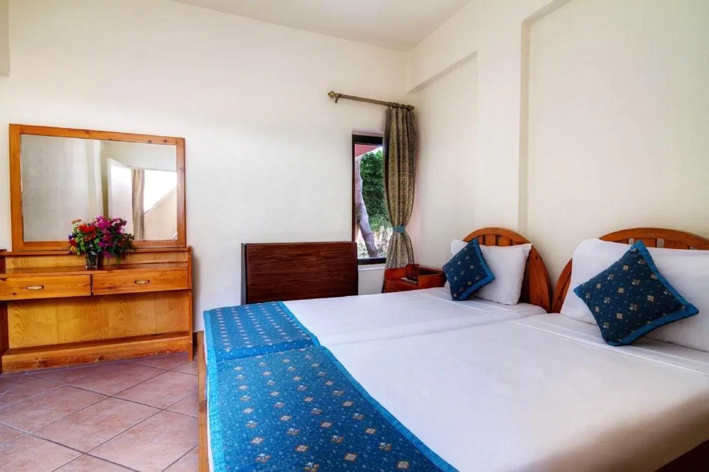 Eagles Paradise Abu Soma Resort ROOM_EXAMPLE