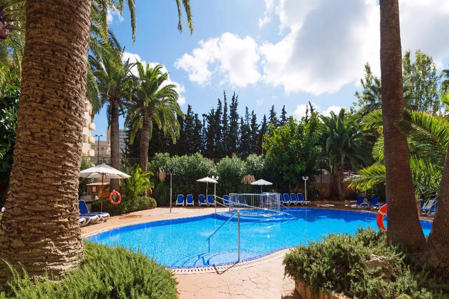 Tangerine by Honne Hotels OUTDOOR_POOL