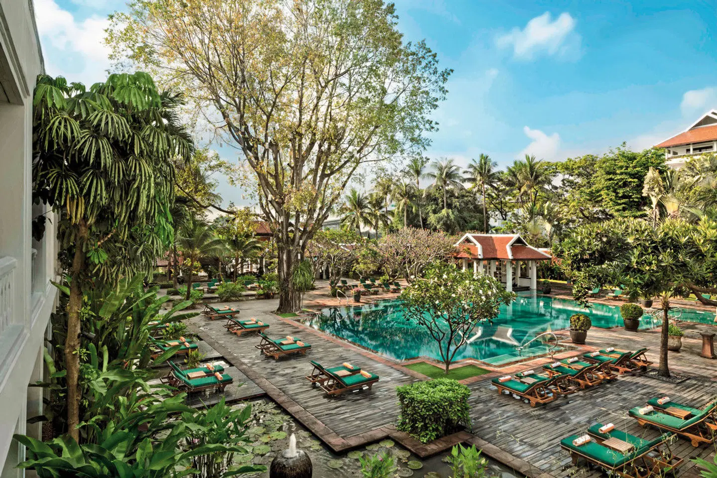 Anantara Riverside Bangkok Resort Garten