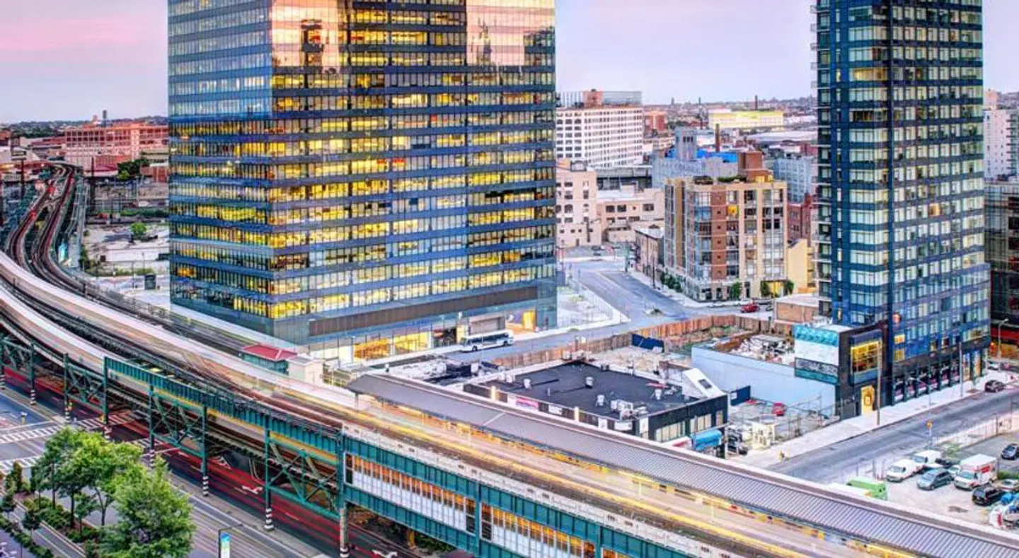 Fairfield Inn & Suites by Marriott New York Queens/Queensboro Bridge EXTERIOR