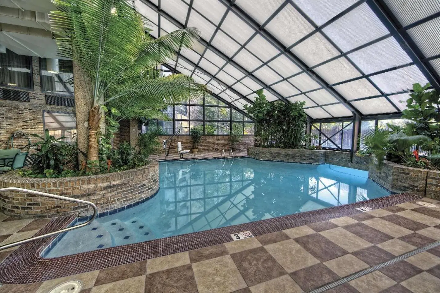 DoubleTree by Hilton Memphis Hallenbad