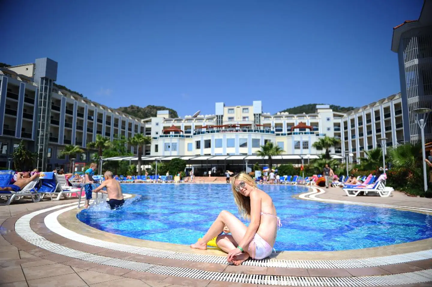 Green Nature Resort and Spa OUTDOOR_POOL