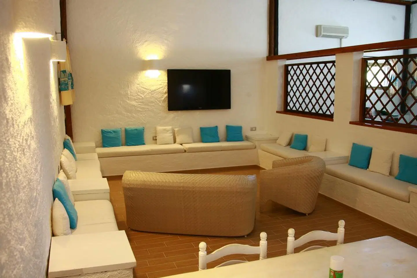 Mare Blue ROOM_EXAMPLE