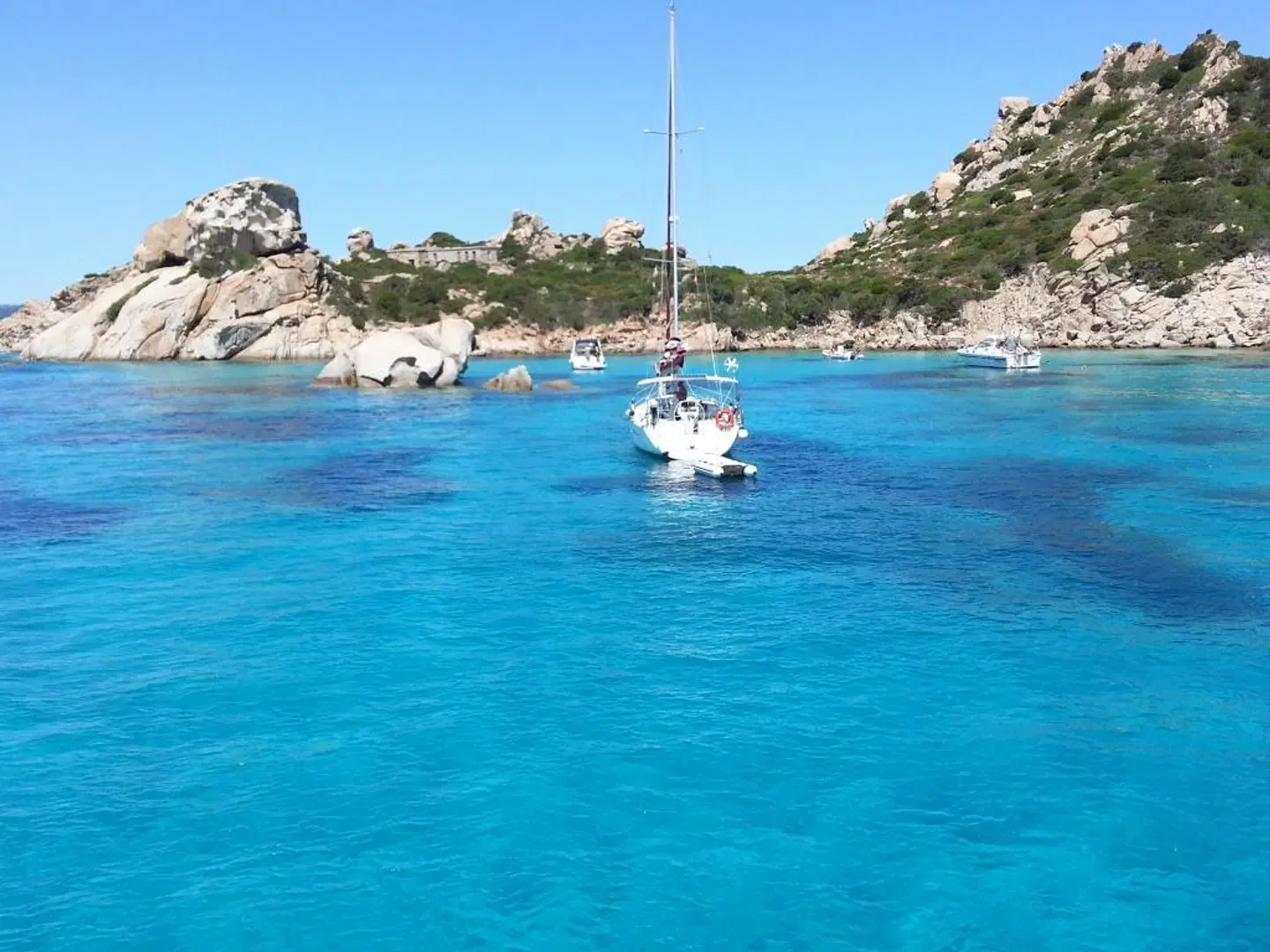 Mare Blue Strand