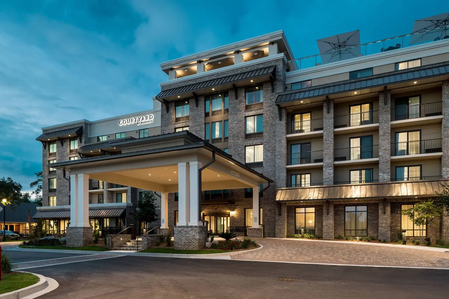 Courtyard by Marriott Hilton Head Island EXTERIOR