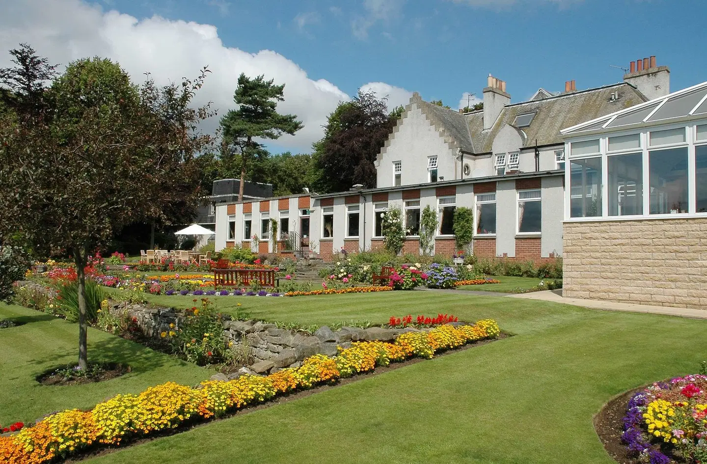 Pitbauchlie House Garten