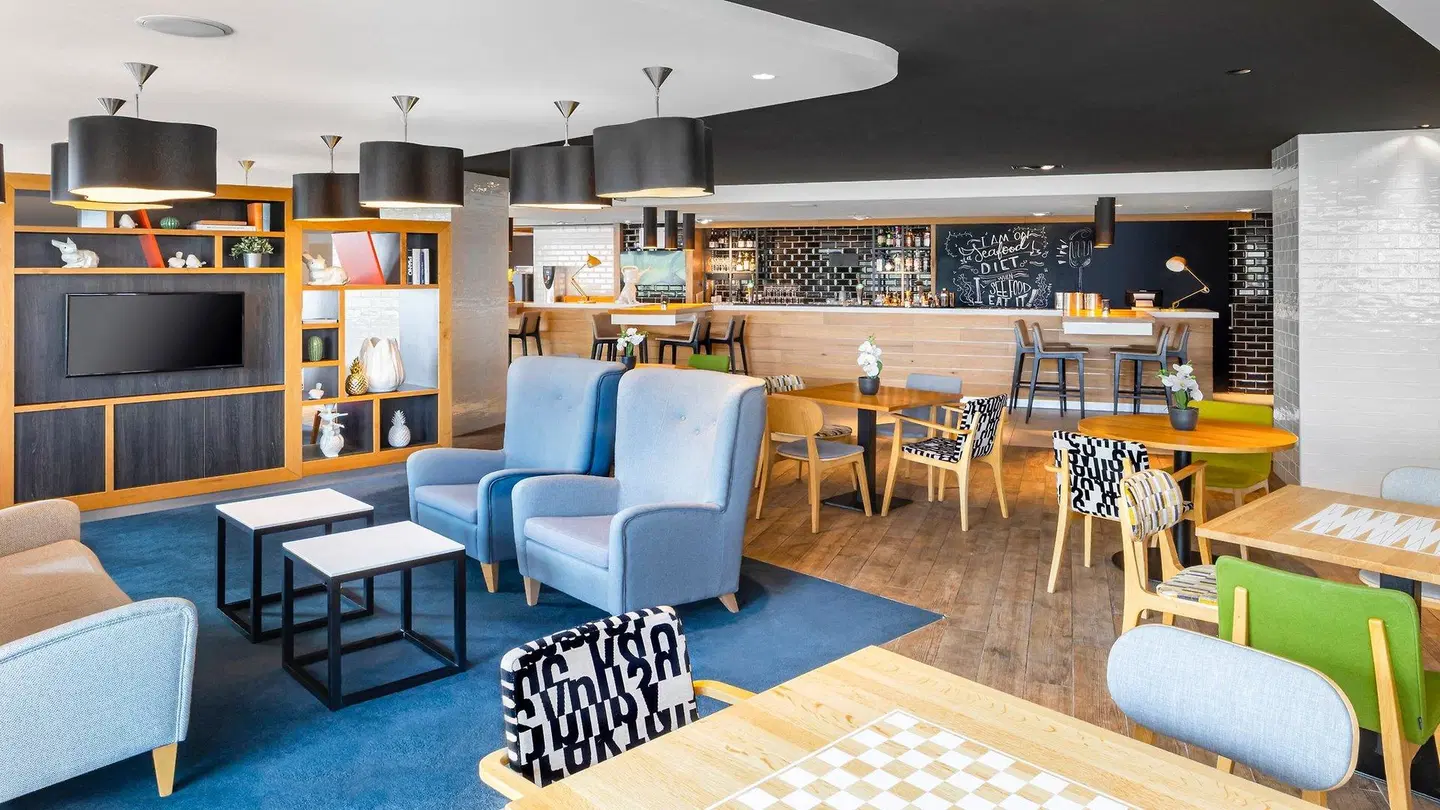 Holiday Inn Amsterdam - Arena Towers by IHG Bar