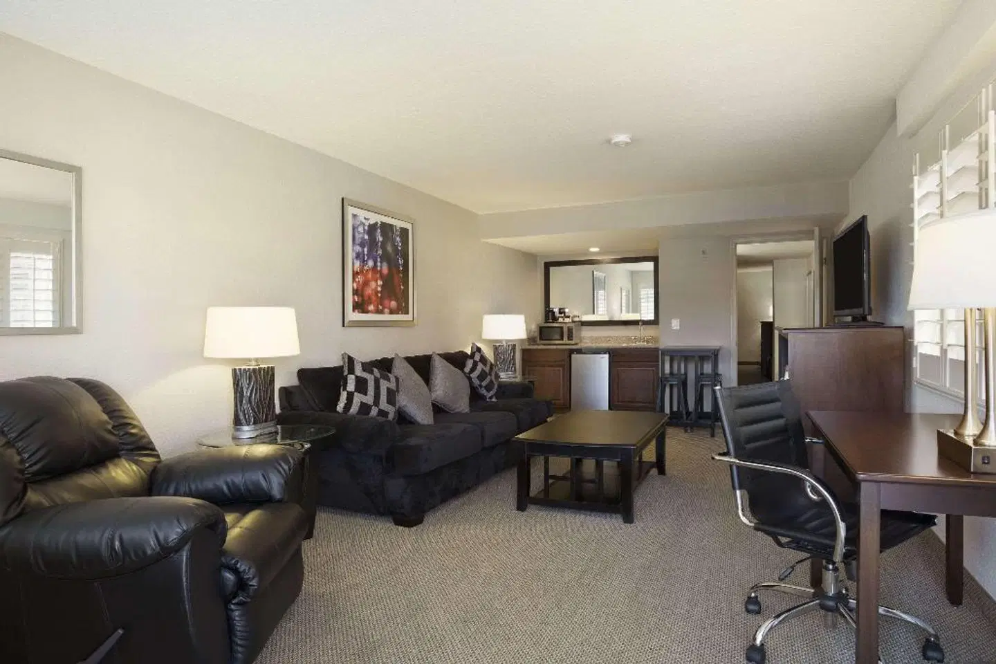 Ramada by Wyndham Tempe/At Arizona Mills Mall ROOM_EXAMPLE