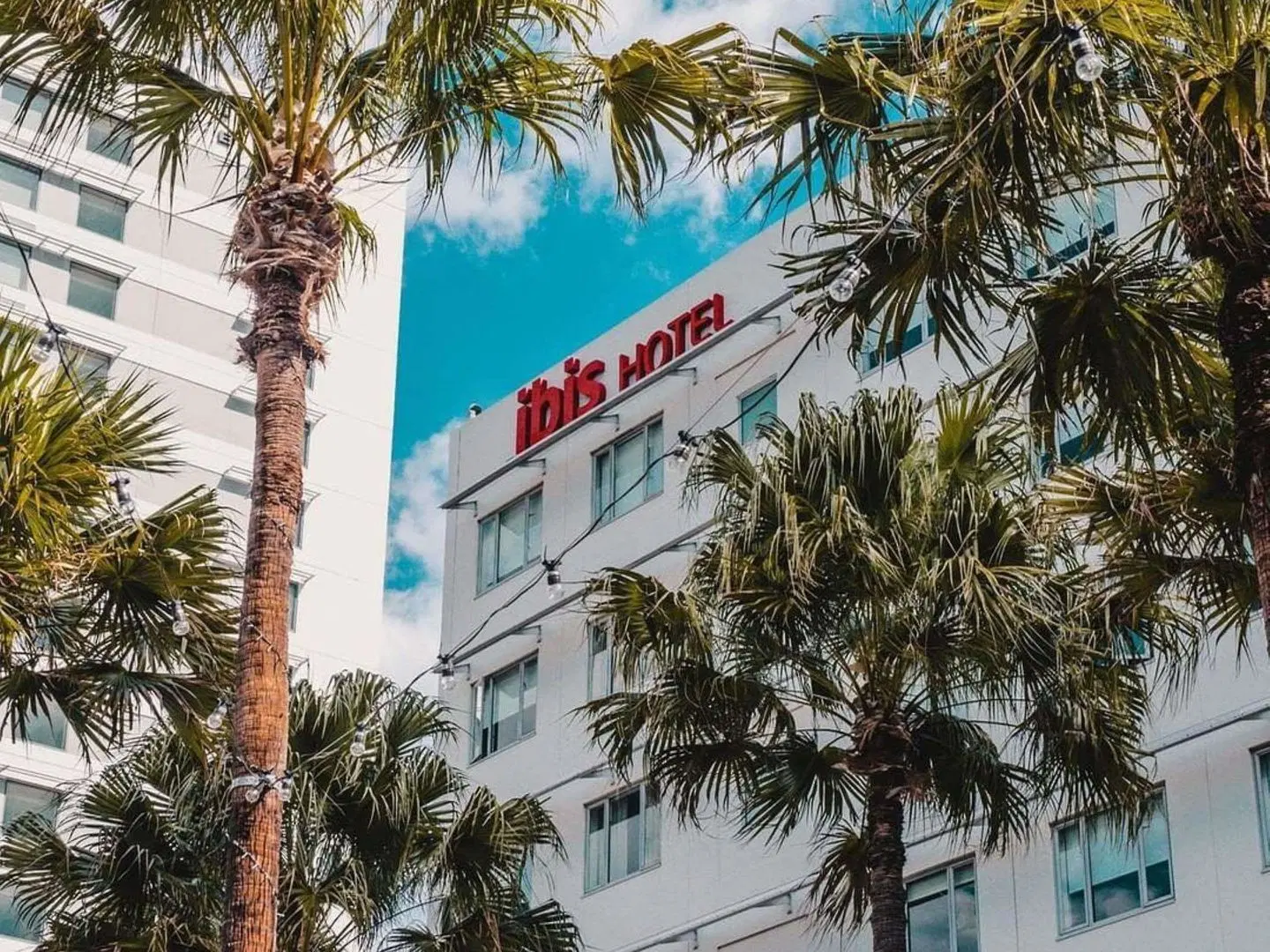 ibis Sydney Olympic Park EXTERIOR