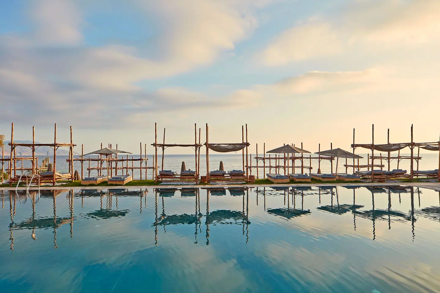 Kimpton La Mer Resort & Spa OUTDOOR_POOL