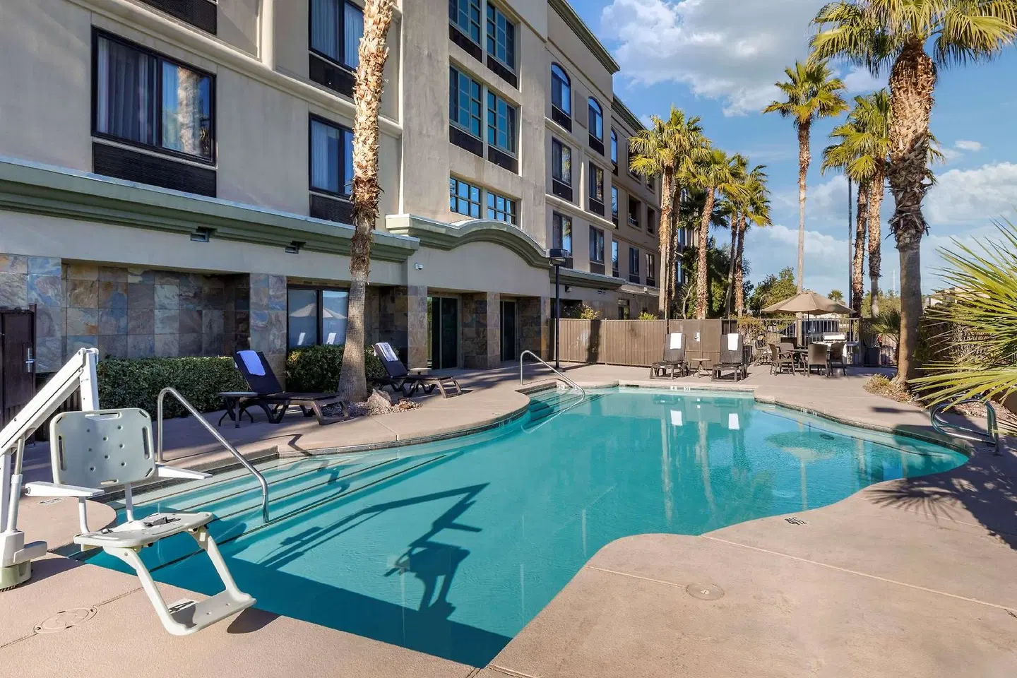 Best Western Plus Saint Rose Parkway/Las Vegas South EXTERIOR