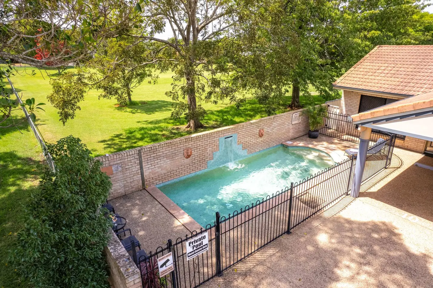Best Western Tuscany on Tor Motor Inn OUTDOOR_POOL