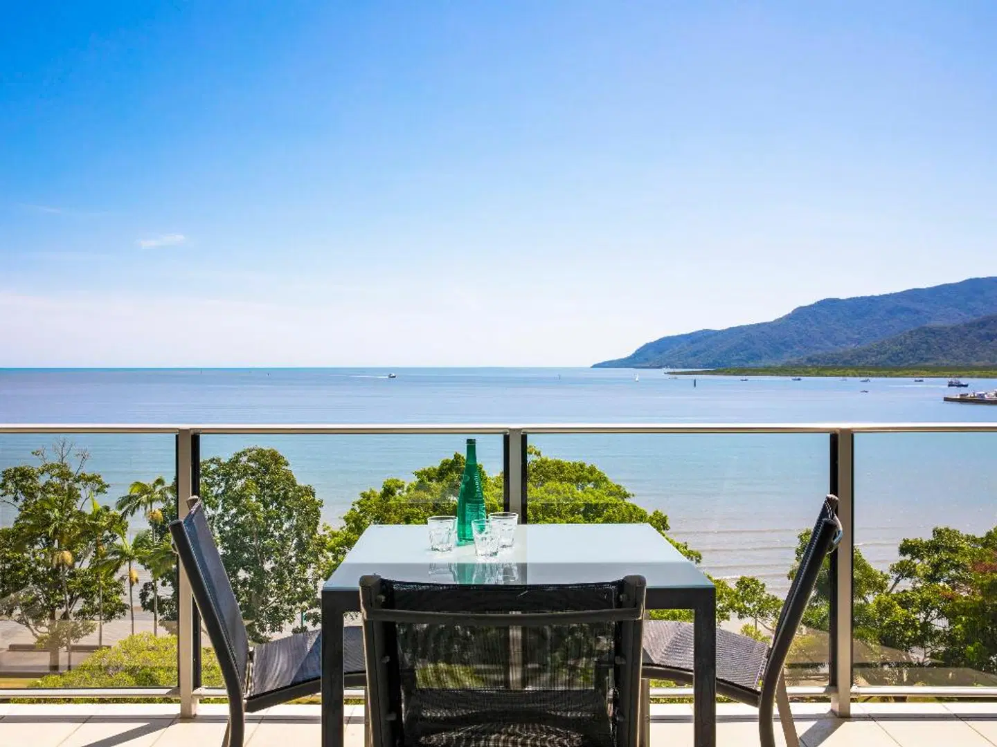 Mantra Trilogy Terrasse