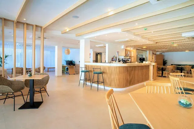 Seasun Aniram Bar