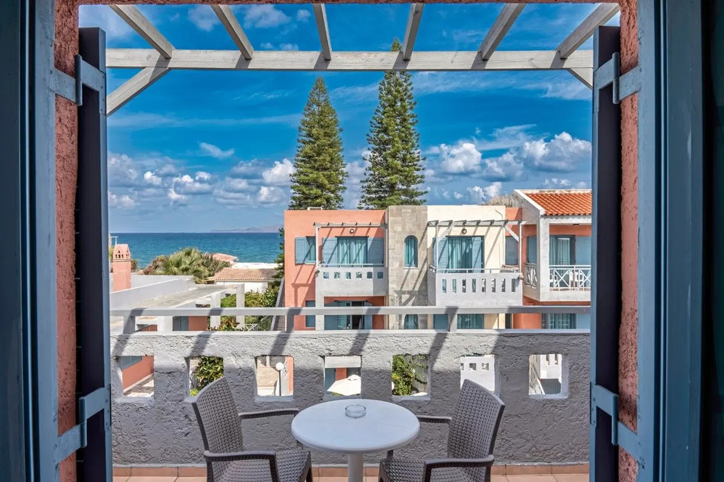 Marilisa Hotel TERRACE