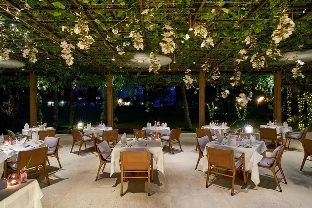 Calabash Luxury Boutique Hotel Restaurant