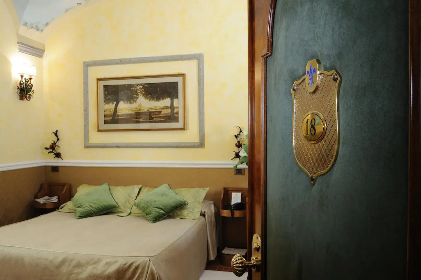 Farnese ROOM_EXAMPLE