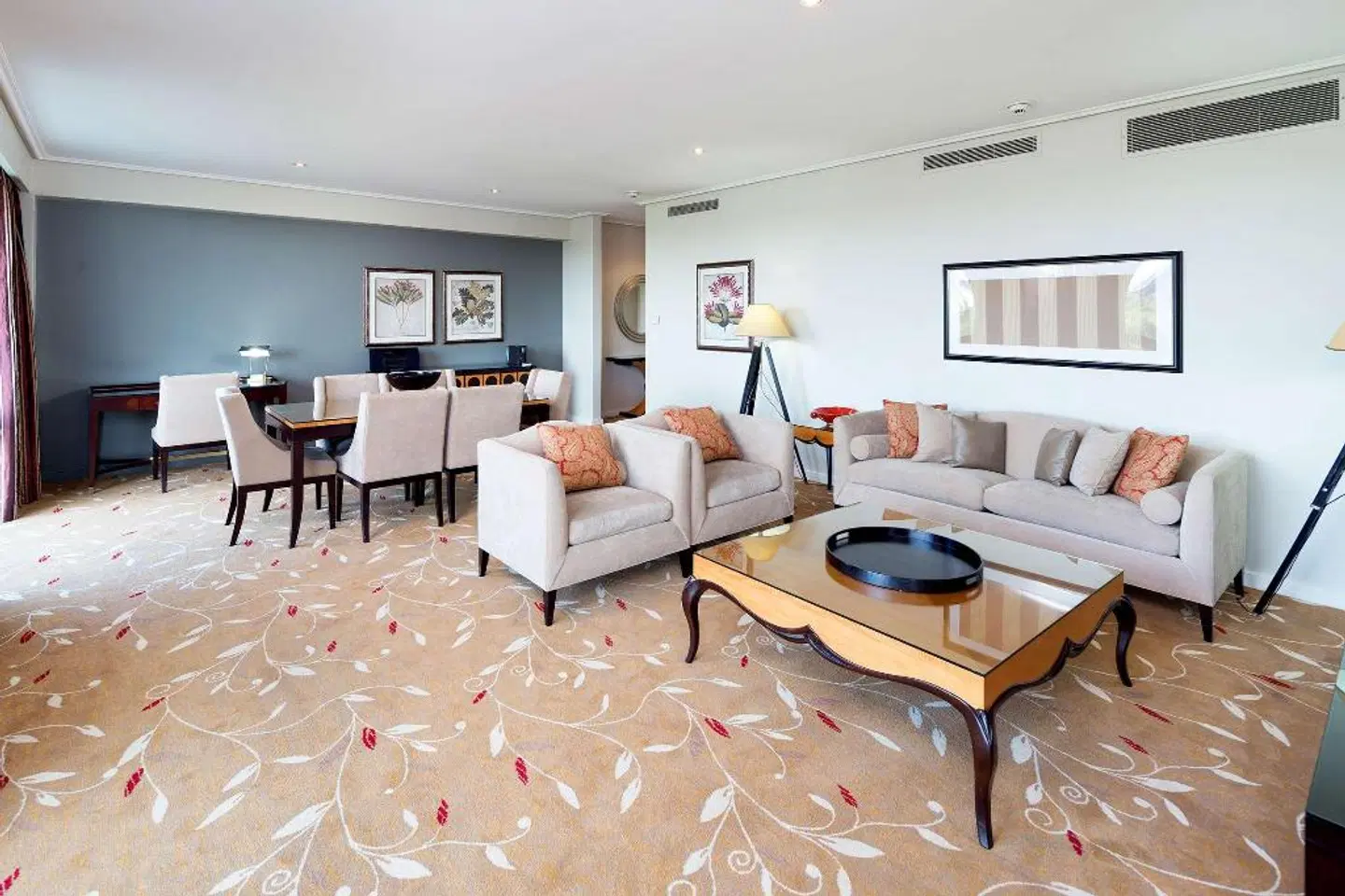 Royal On The Park ROOM_EXAMPLE
