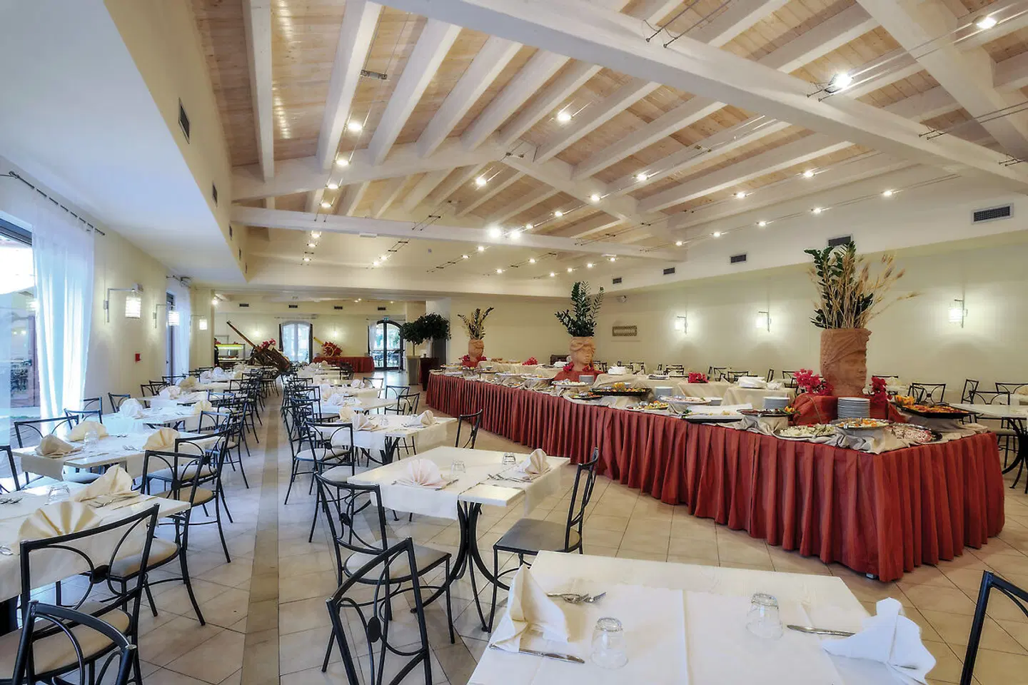 GH Avalon Sikani Resort Restaurant