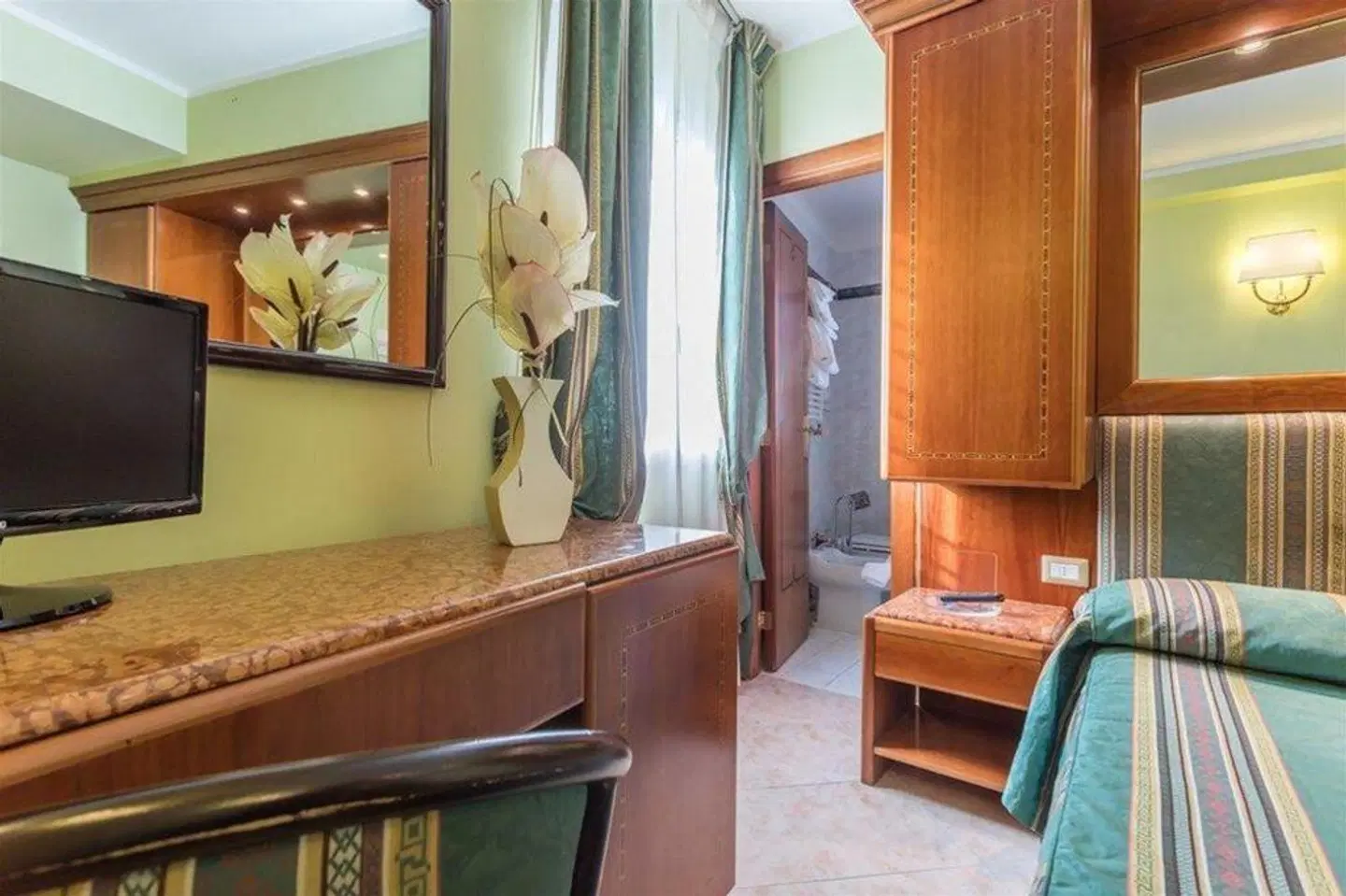 Siracusa ROOM_EXAMPLE