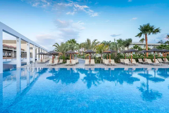 Blue Lagoon Resort OUTDOOR_POOL