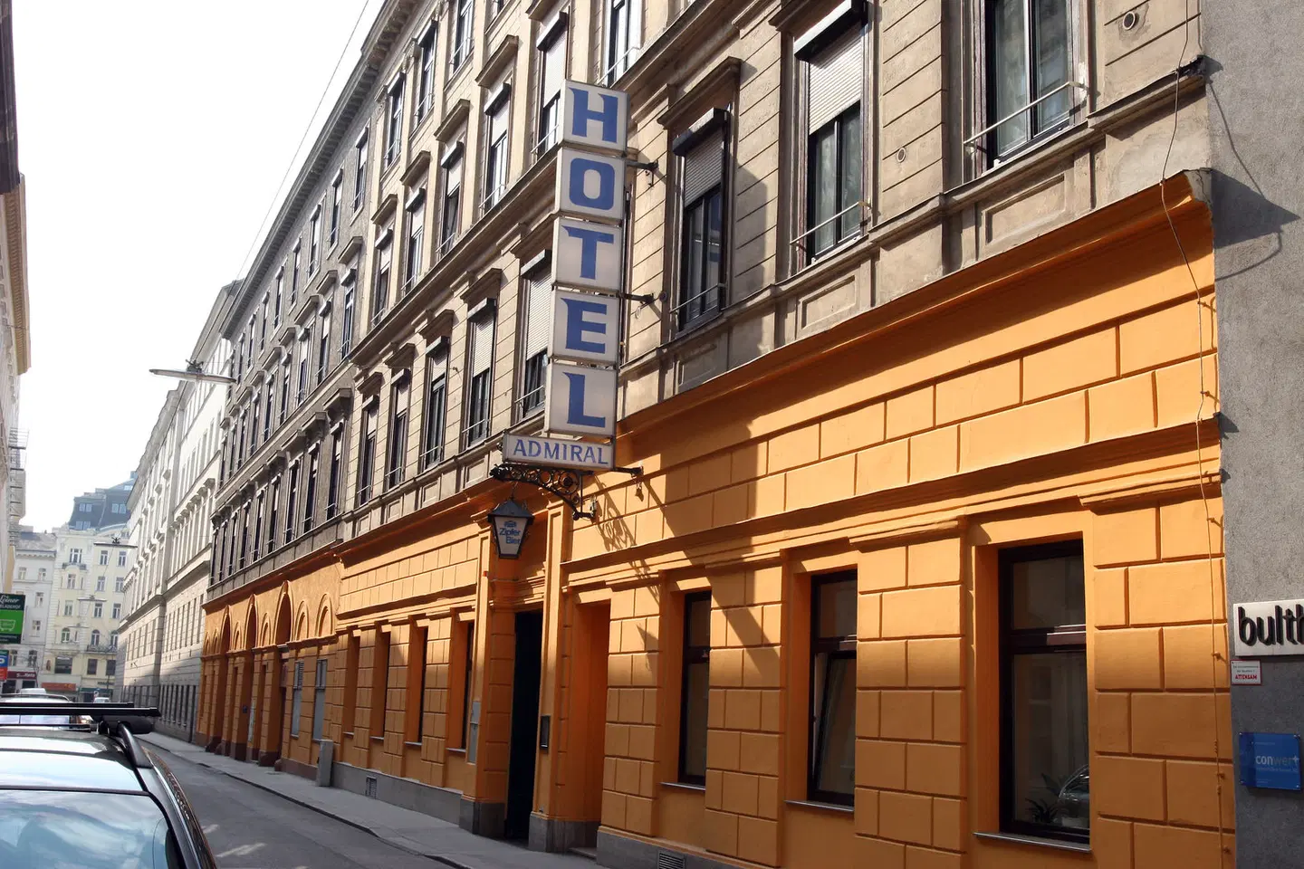Admiral EXTERIOR