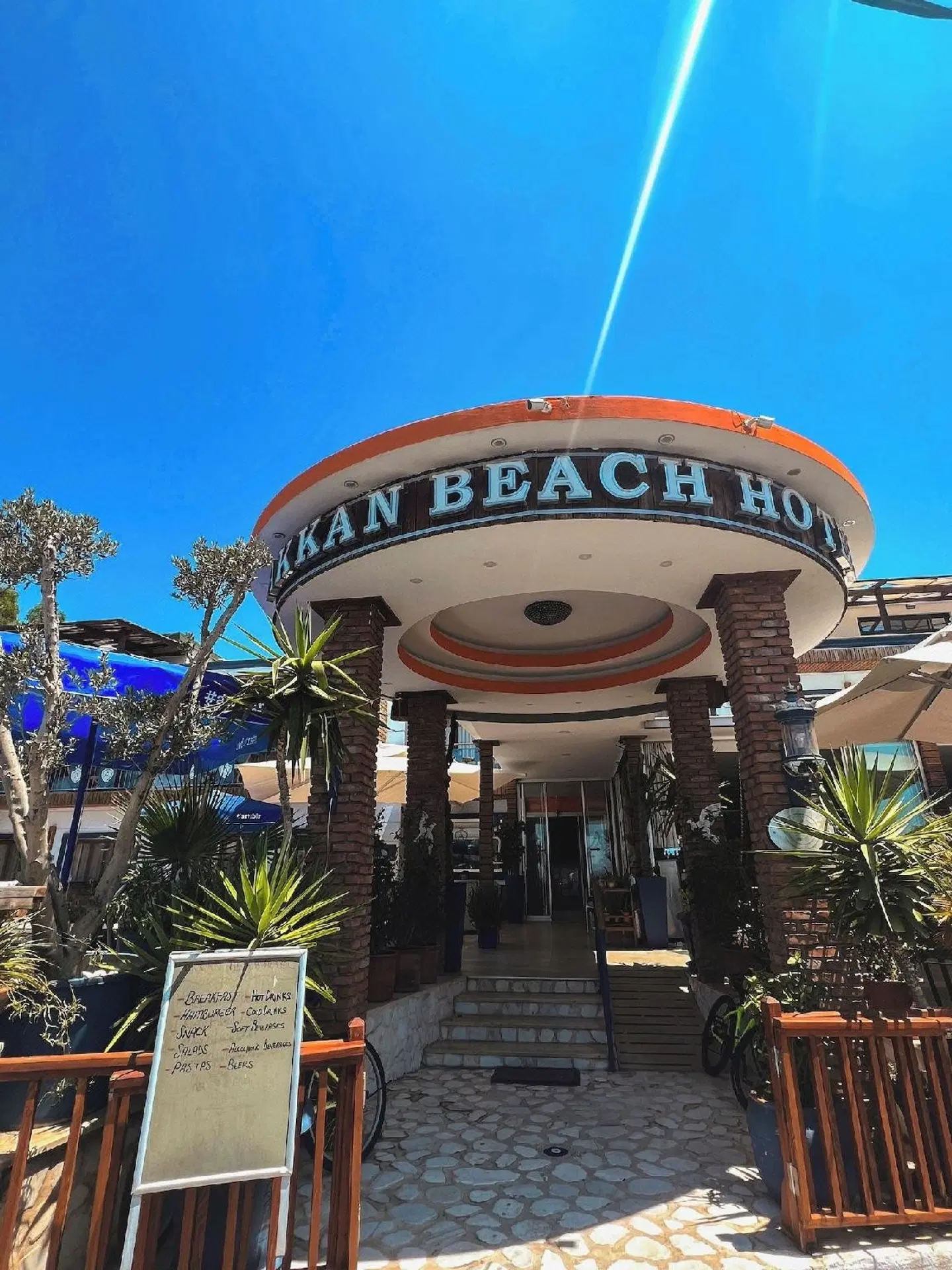 Akkan Beach Hotel EXTERIOR