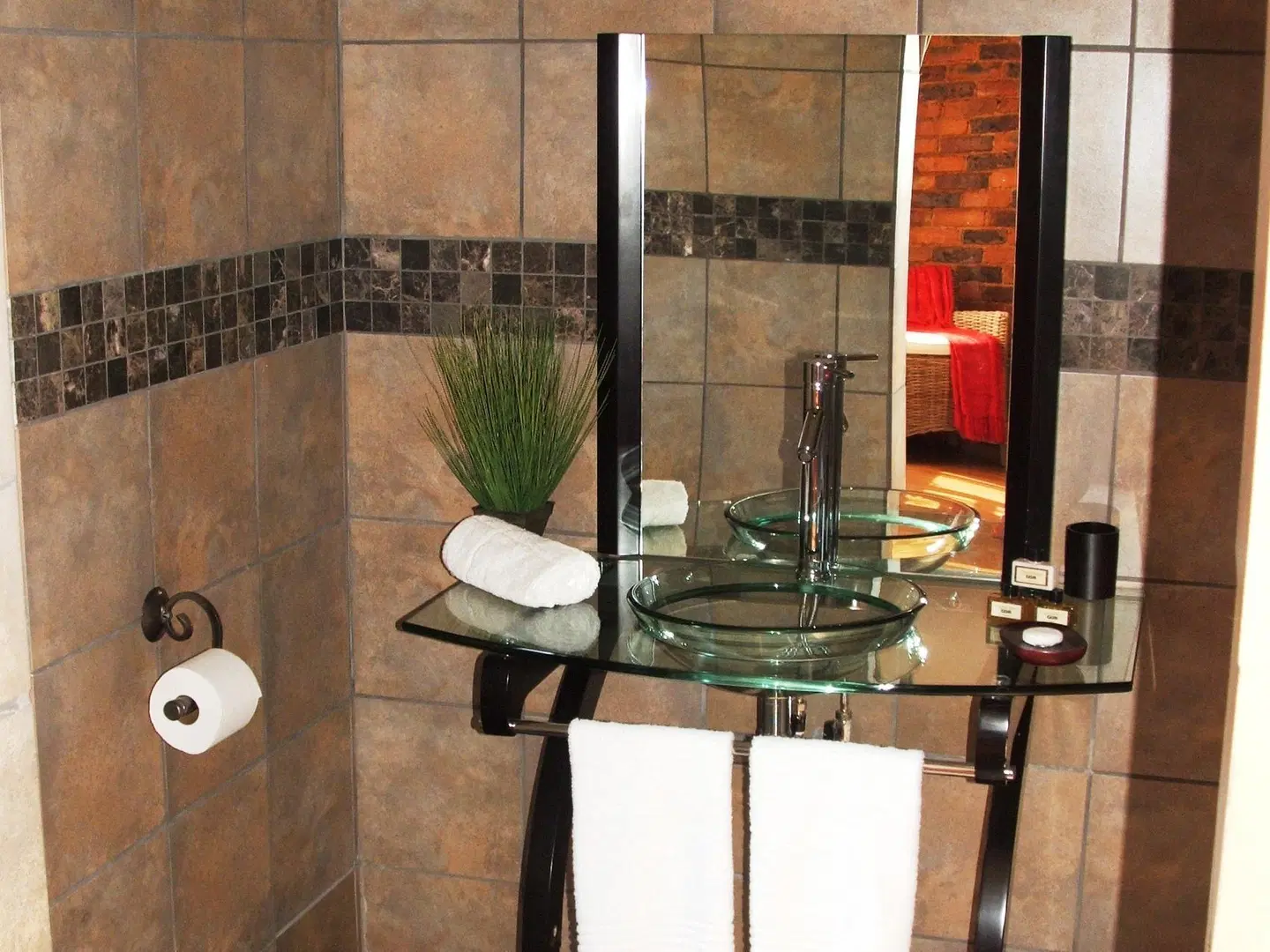 24 Onvrey 4 Star Boutique Hotel Badezimmer
