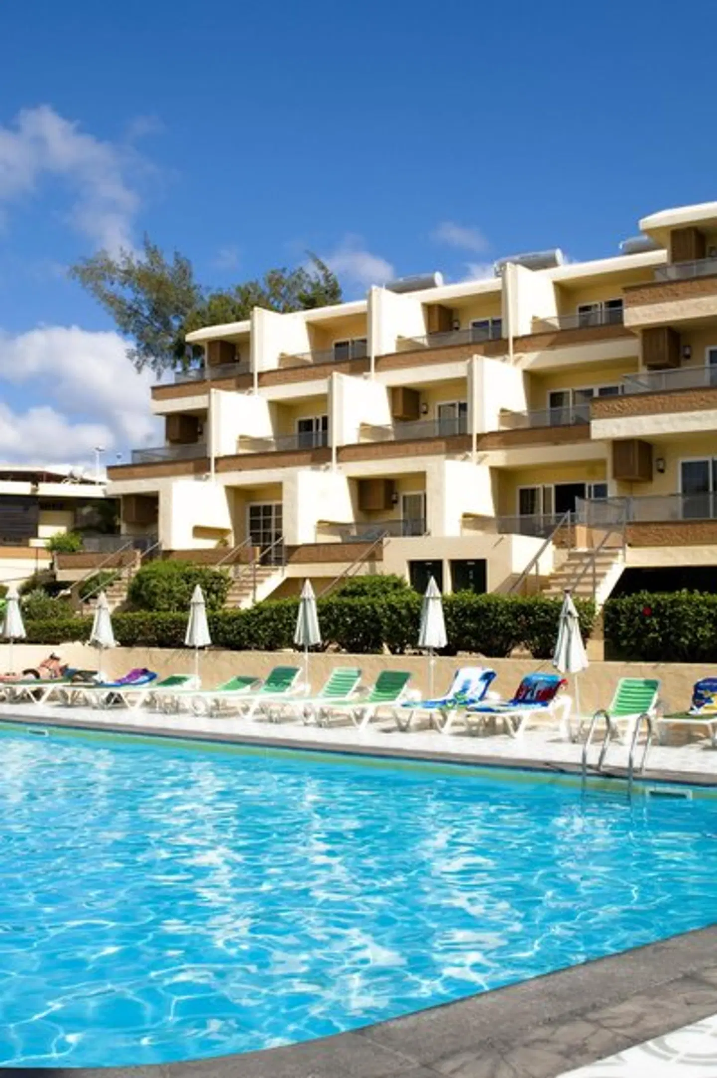 LABRANDA El Dorado Apartments OUTDOOR_POOL