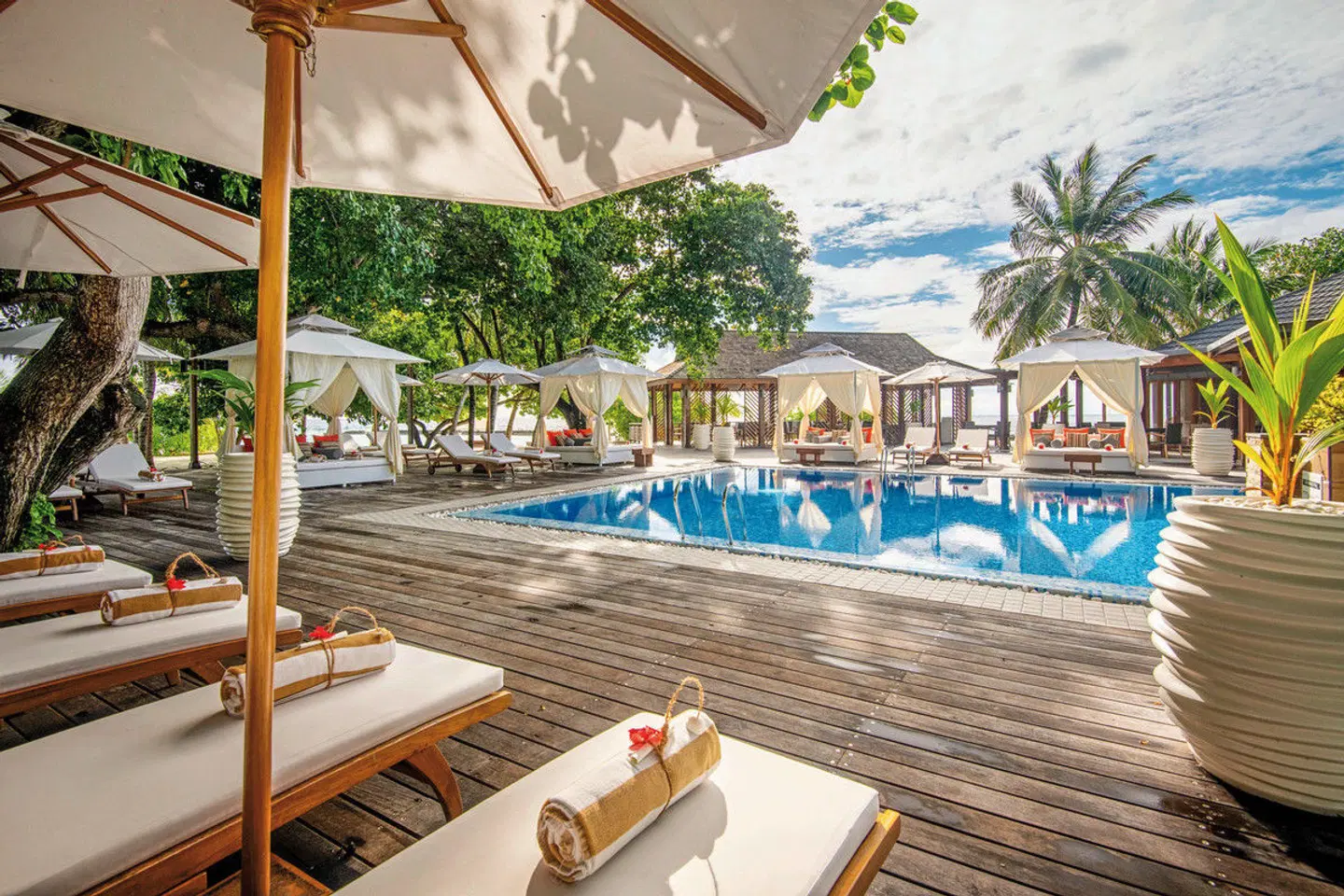 Lily Beach Resort & Spa OUTDOOR_POOL