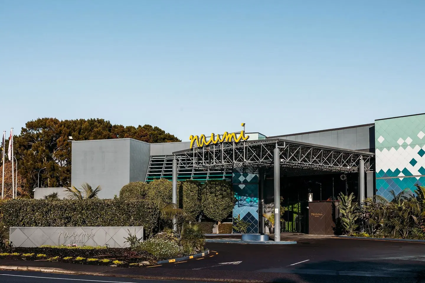 Naumi Auckland Airport EXTERIOR